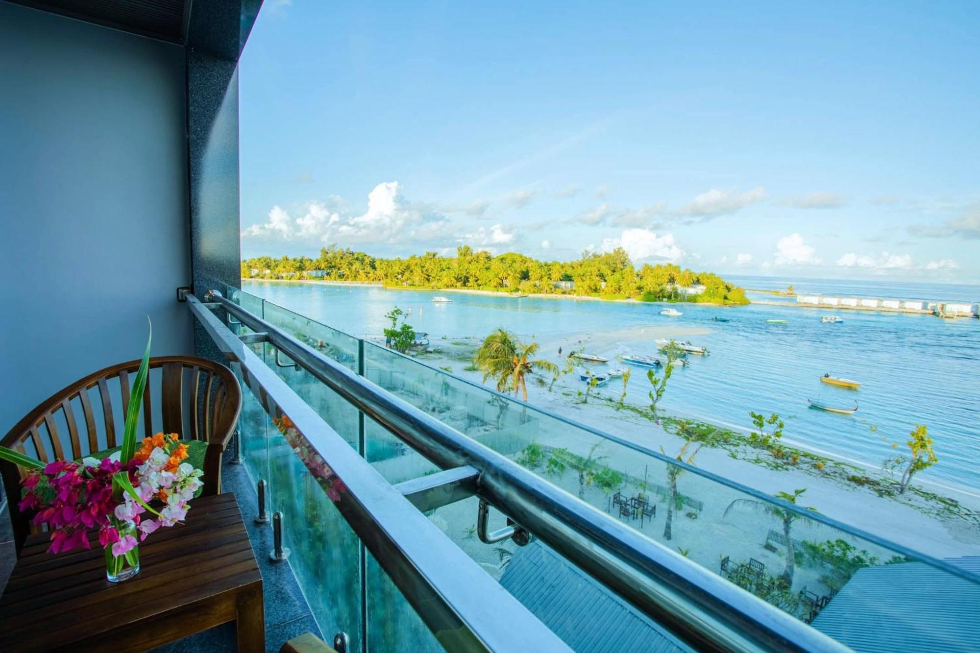 Beach Hotel Guraidhoo Ґурайдгу Екстер'єр фото